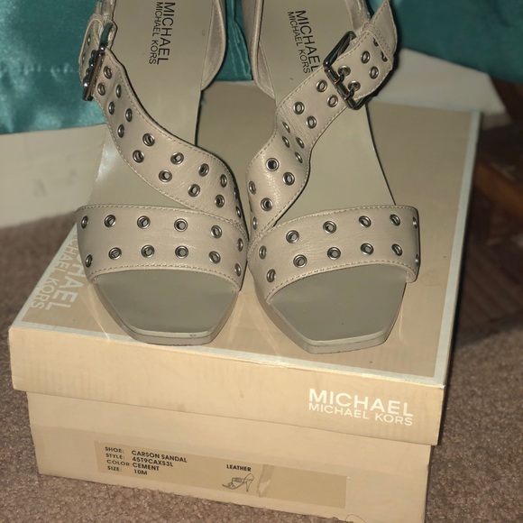 Sandal - Picture 4 of 6